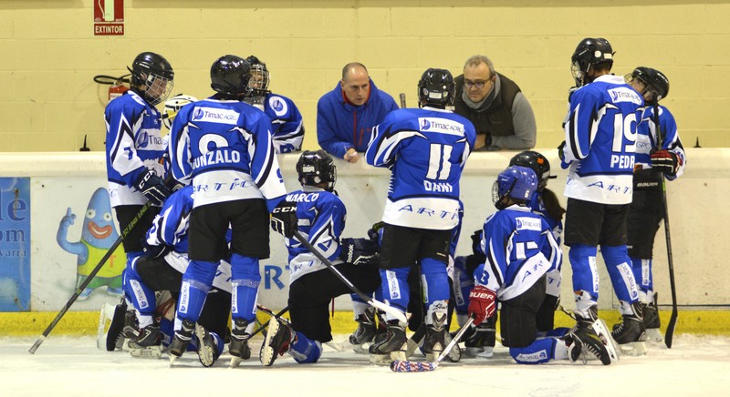 Cal y Arena para el Club Hielo Huarte en la Liga Nacional de Hockey sobre Hielo